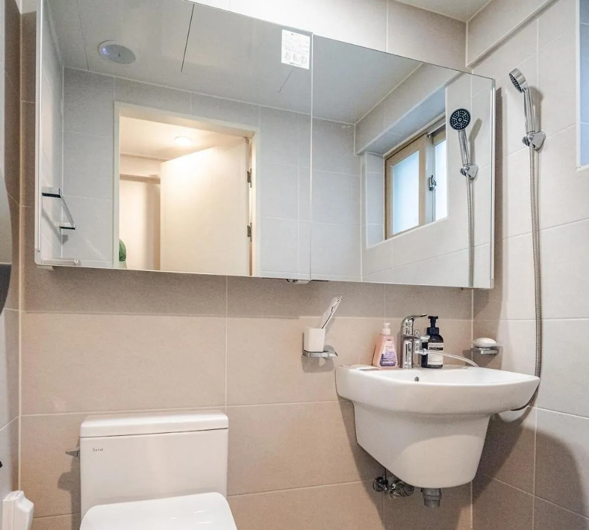 207Stay Korea 3 Busan Holiday home