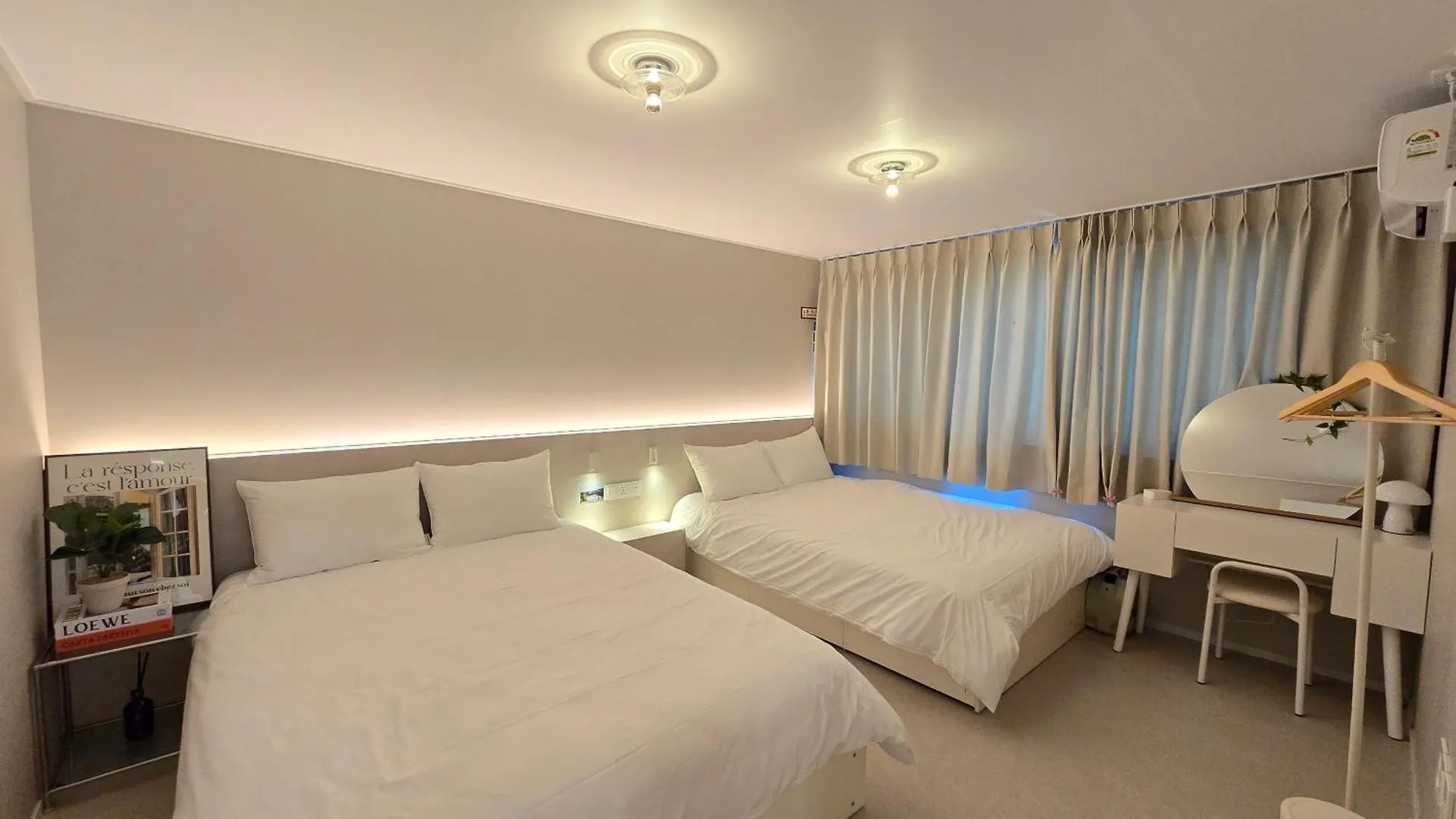 207Stay Korea 3 Busan 0*,  Güney Kore